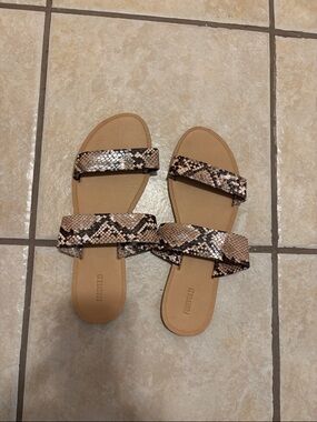 Forever 21 Tan Snake-Print Double Strap Slide Sandals